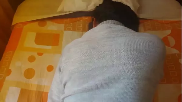 Домашний секс с бритой киской